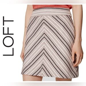 LOFT Chevron Tweed Aline Pink Navy White Skirt Size 2 Office Lined Classic